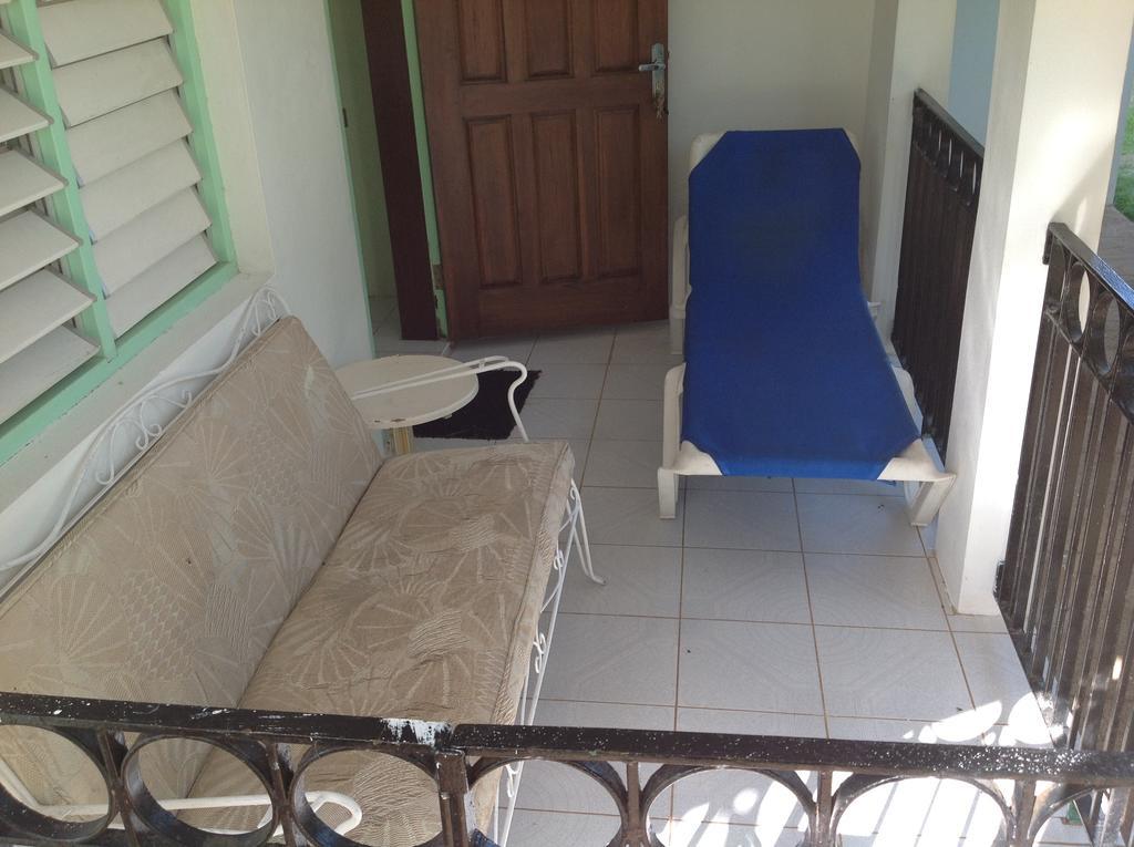 Chillax On Our Farm Guest House Ocho Rios Ngoại thất bức ảnh